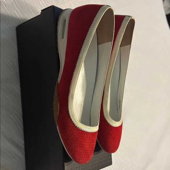 Cole Haan Red Leather Flats Timeless Design - Picture 2 of 5